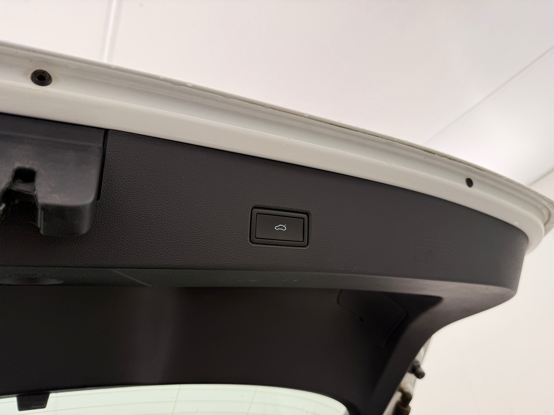 Hvid VW T-Roc fra 2021