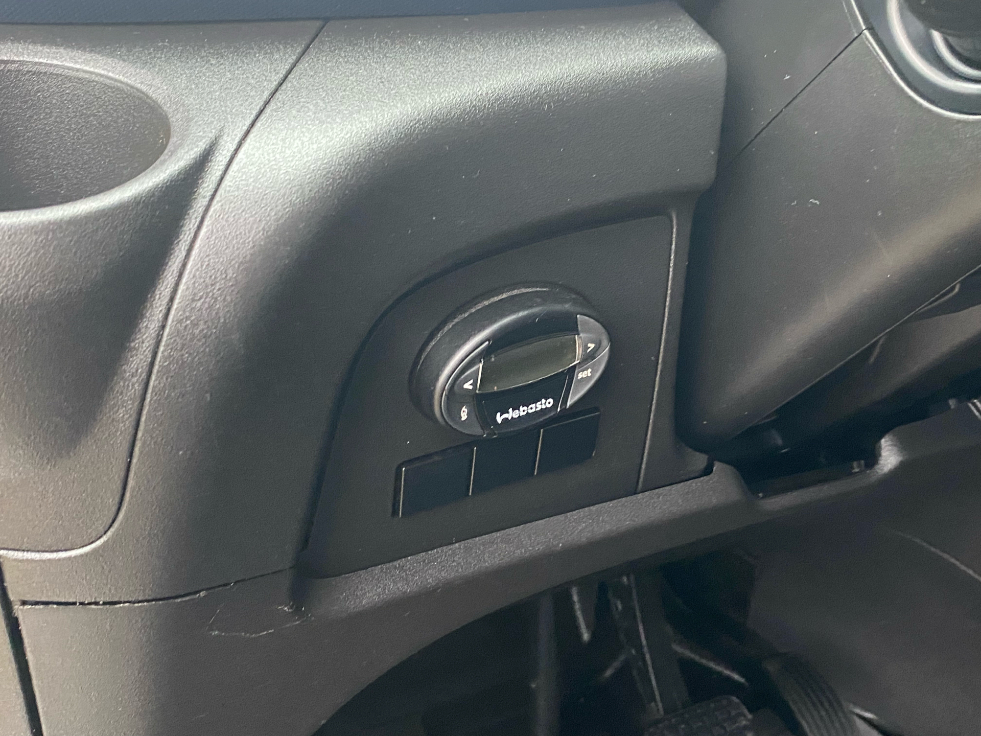 Sort Iveco Daily fra 2018