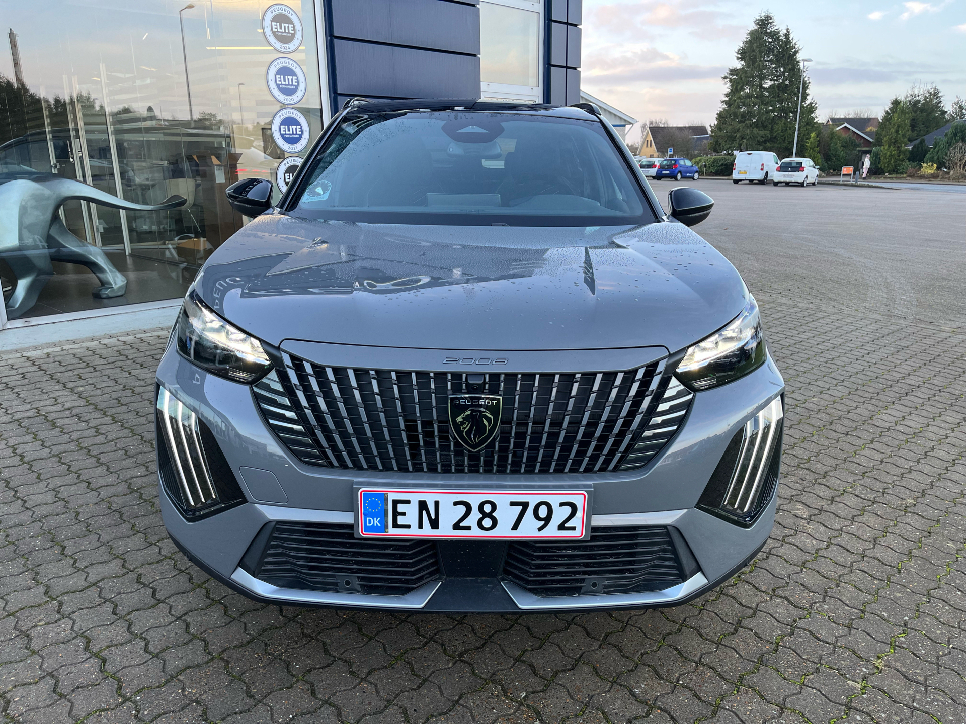 Peugeot e-2008 EL GT 156HK 5d Aut.