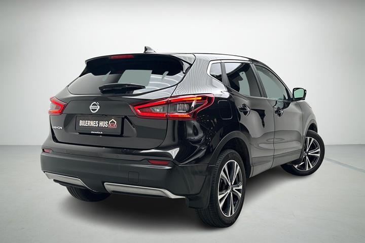 Sort Nissan Qashqai fra 2020