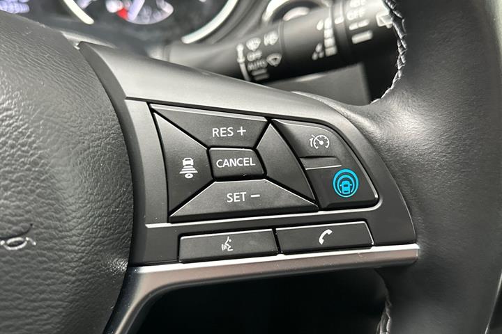 Sort Nissan Qashqai fra 2020