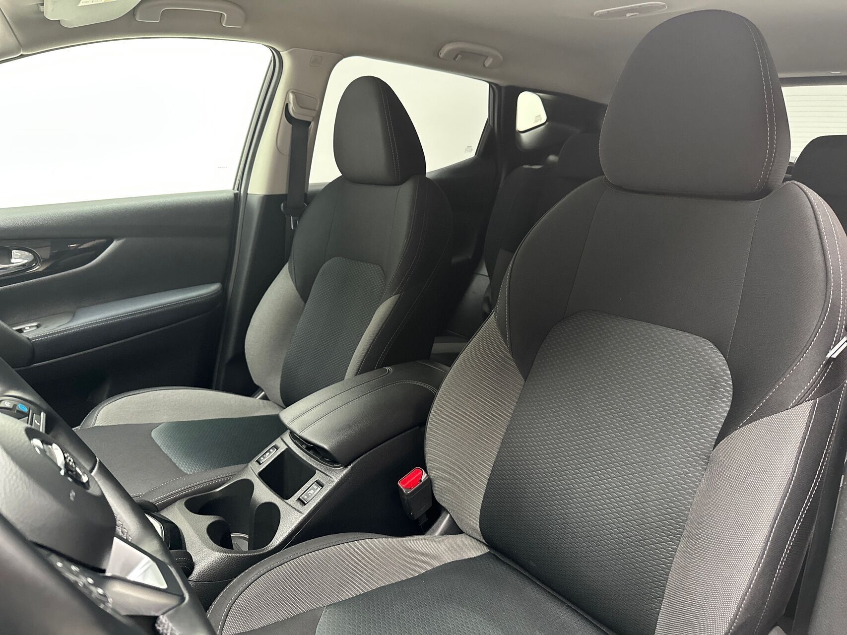 Sort Nissan Qashqai fra 2020