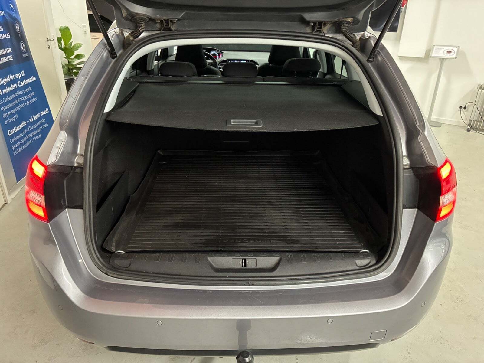 Peugeot 308 1,2 PureTech 130 Allure SW EAT8