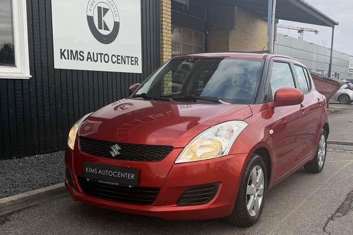 undefined Suzuki Swift fra 2011 set udefra