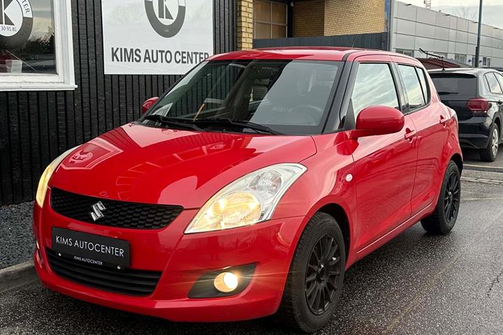 undefined Suzuki Swift fra 2012 set udefra