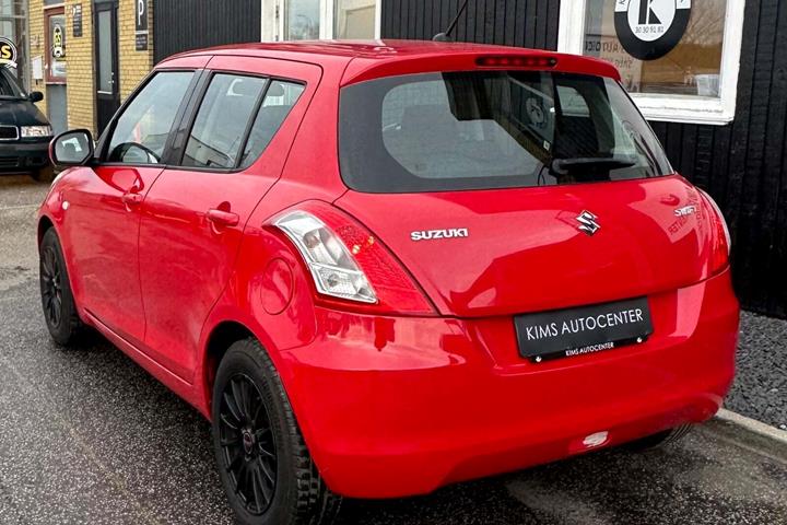 undefined Suzuki Swift fra 2012