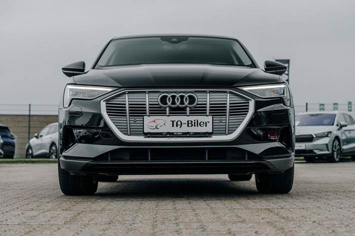 Sort Audi e-tron fra 2022
