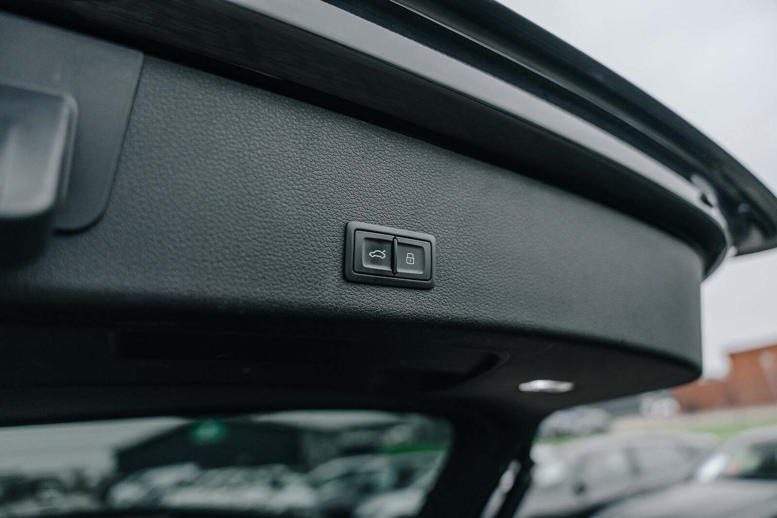 Sort Audi e-tron fra 2022