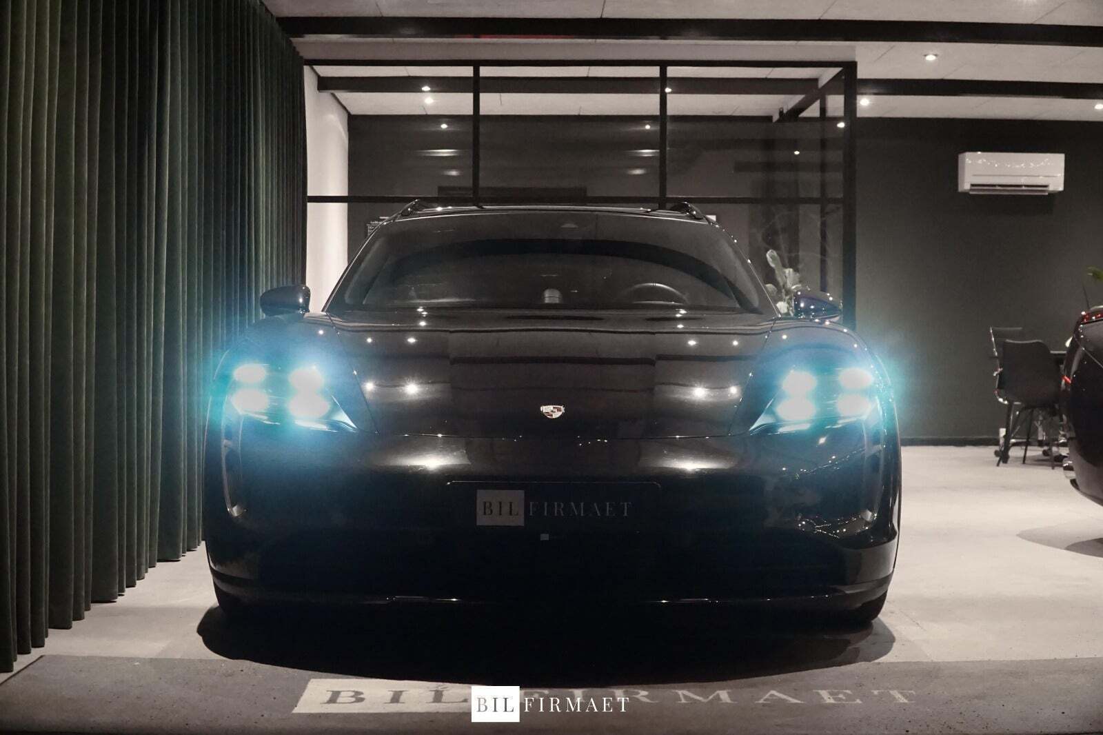 Porsche Taycan 4S Performance+ Cross Turismo