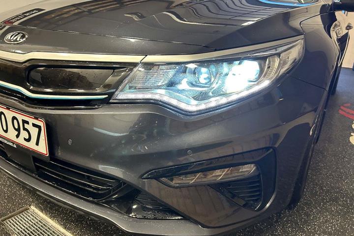 Grå Kia Optima fra 2020