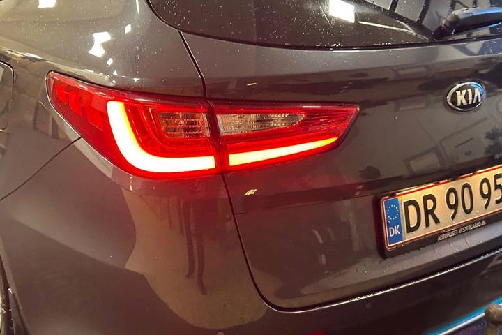 Grå Kia Optima fra 2020