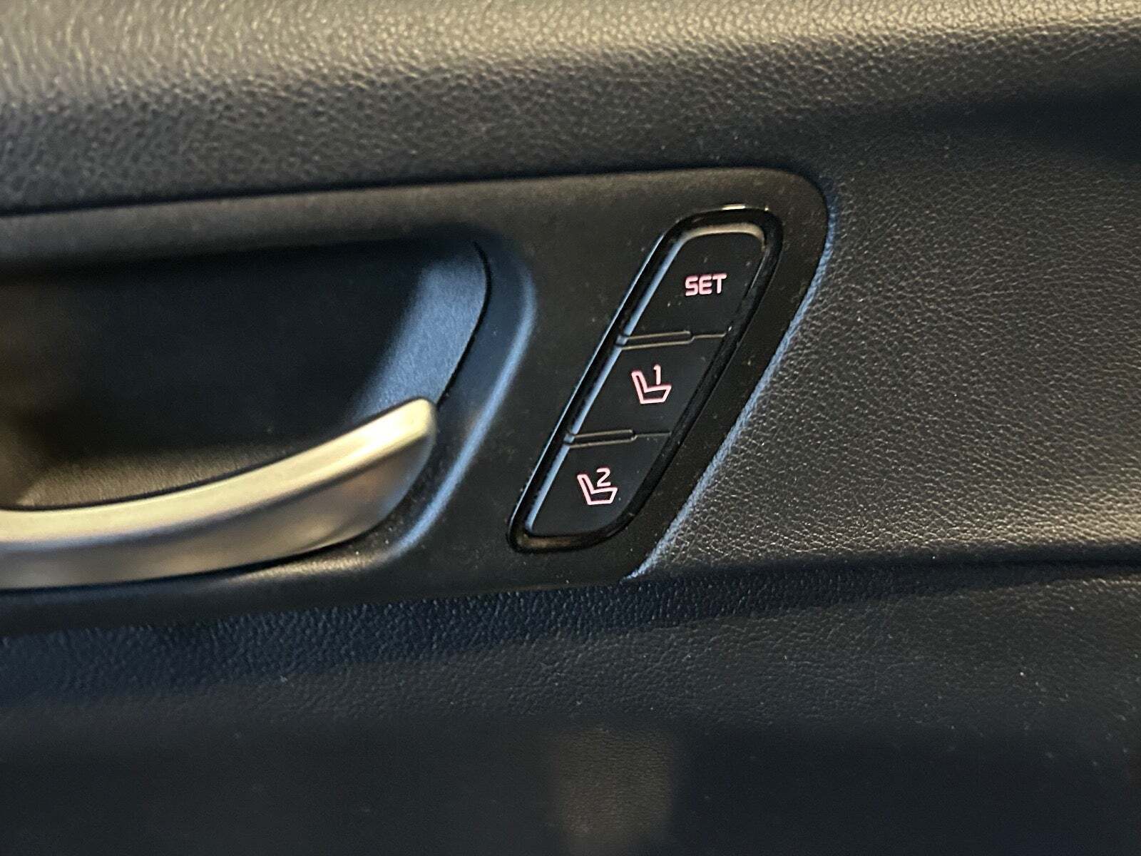 Grå Kia Optima fra 2020