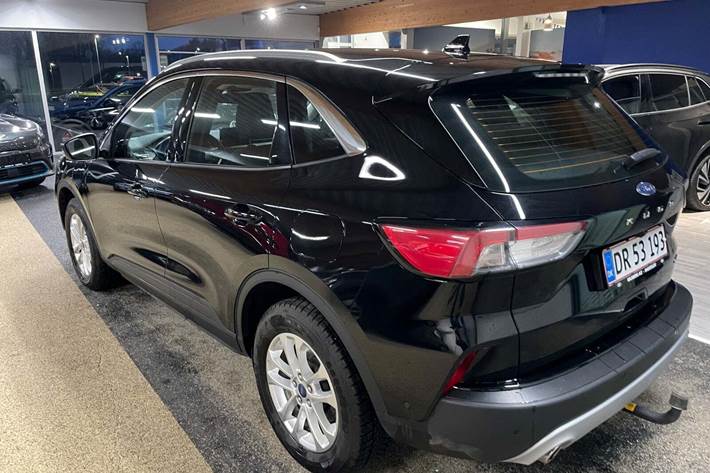 Sort Ford Kuga fra 2023