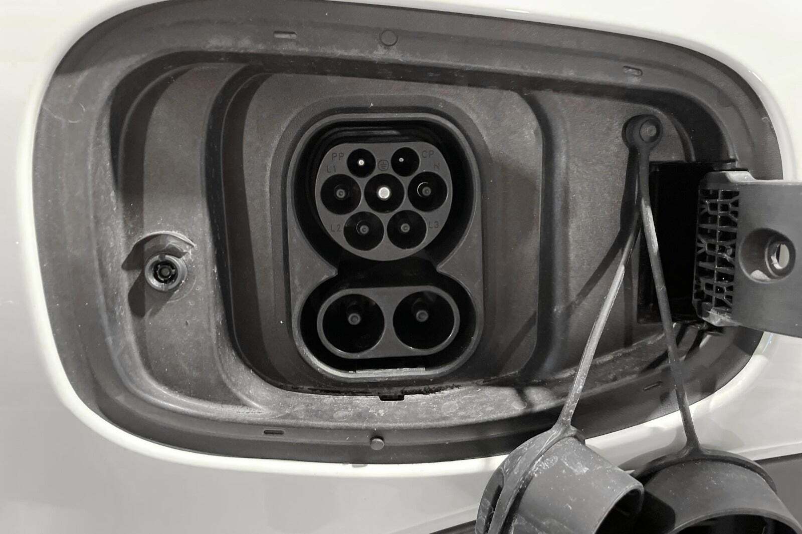 Hvid BYD Dolphin fra 2024