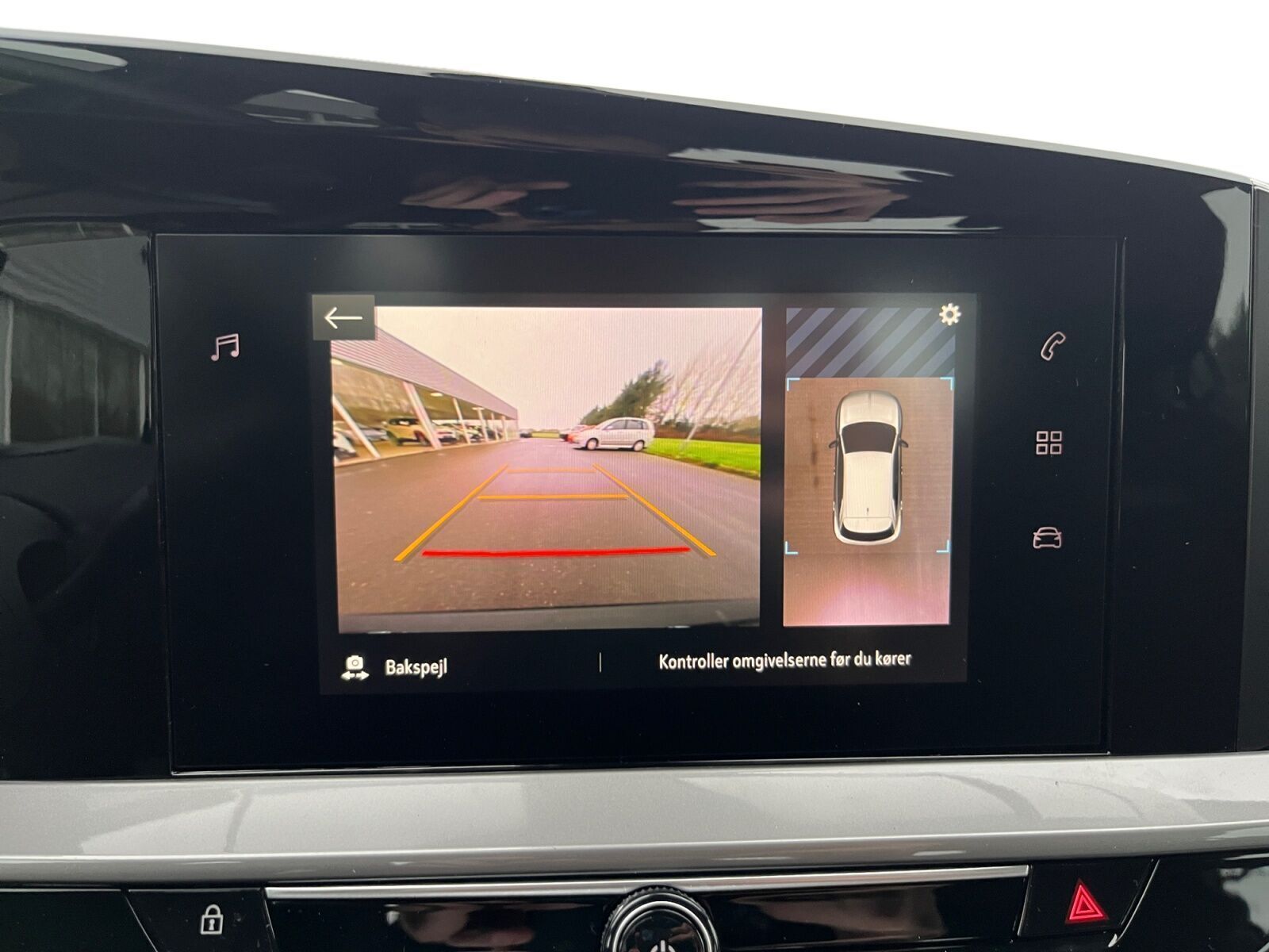 Sort Opel Mokka-e fra 2023