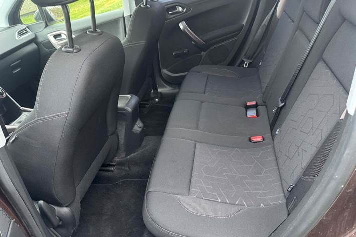 undefined Peugeot 2008 fra 2013