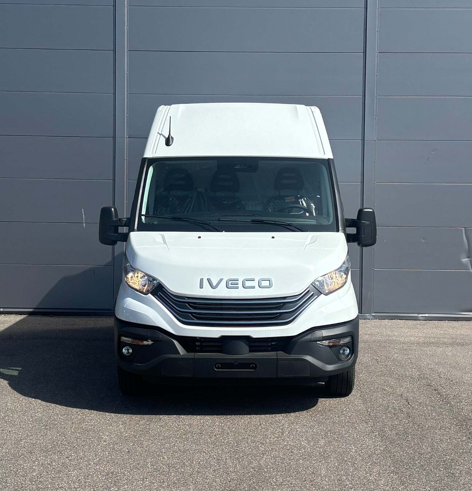 Iveco Daily 3,0 35S18 12m³ Van AG8