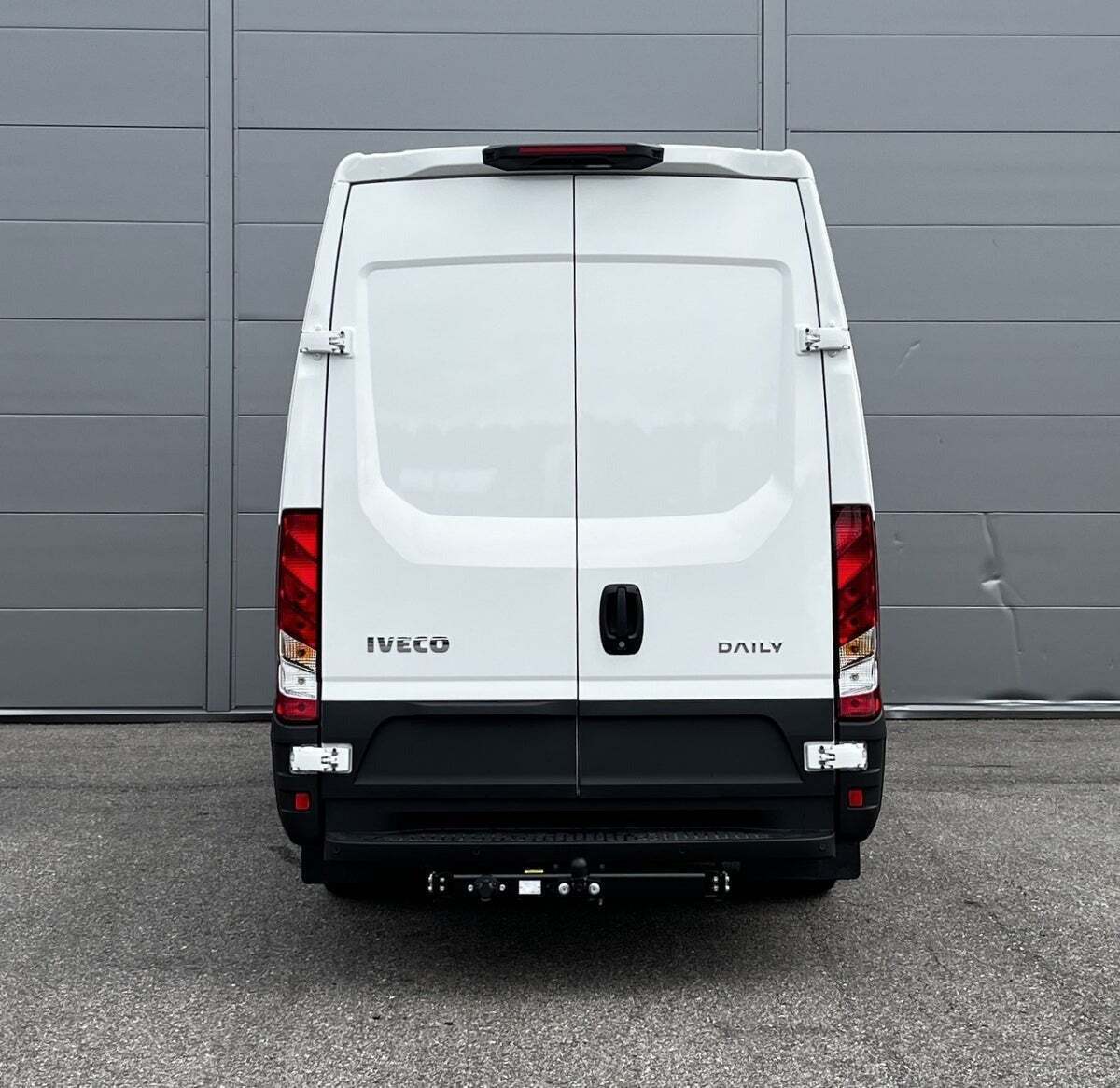 Iveco Daily 3,0 35S18 12m³ Van AG8