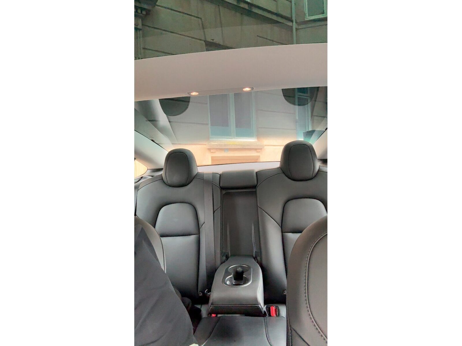 Sort Tesla Model 3 fra 2022