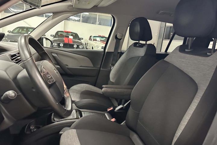 Sort Citroën Grand C4 SpaceTourer fra 2019 set indefra