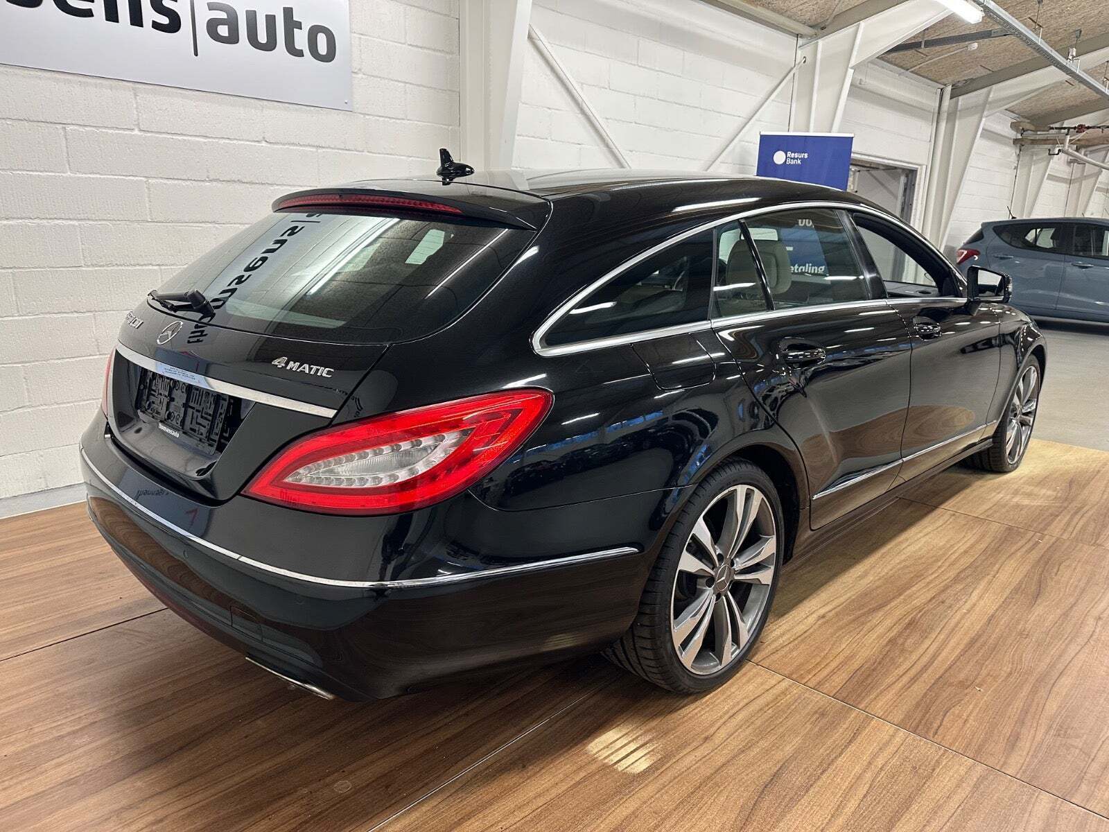 Sort Mercedes CLS350 fra 2013