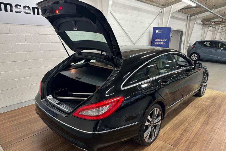 Sort Mercedes CLS350 fra 2013