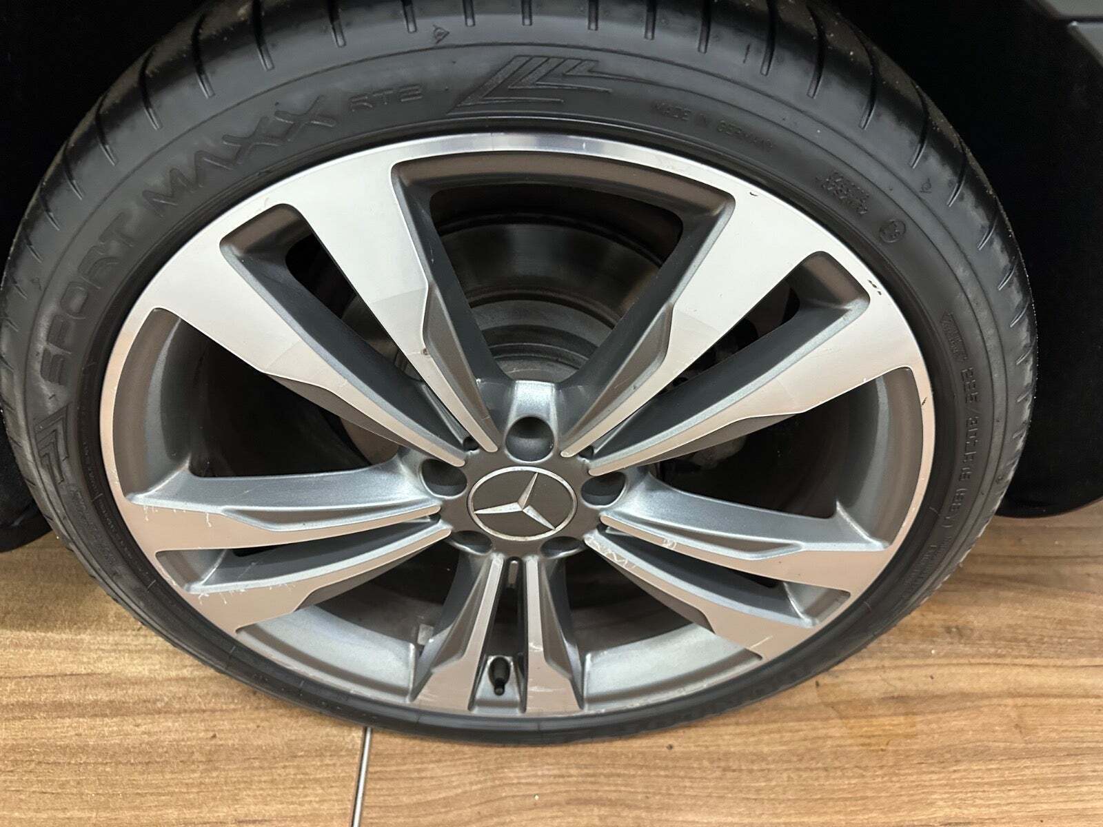 Sort Mercedes CLS350 fra 2013