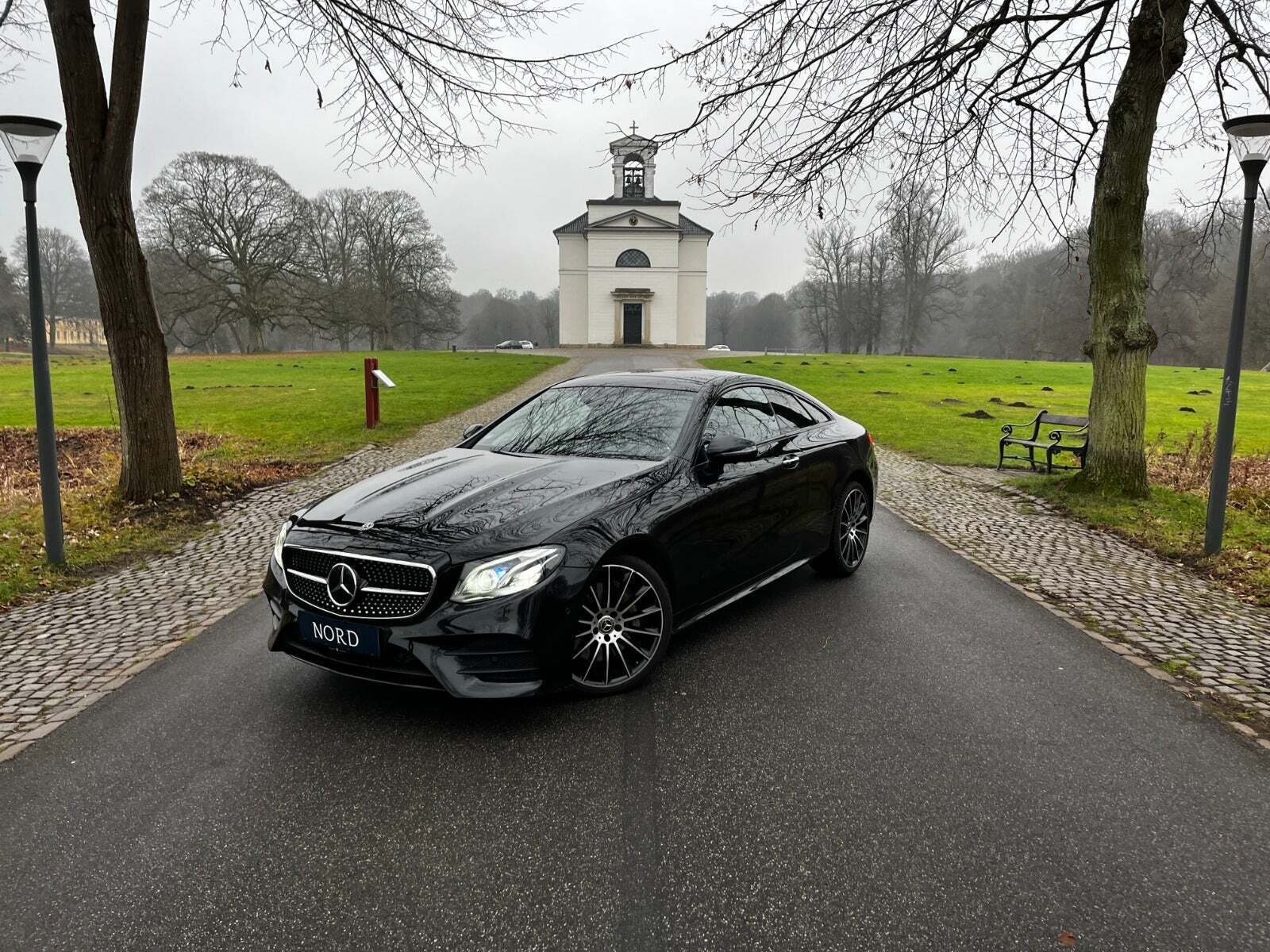 Mercedes E400 3,0 AMG Line Coupé aut. 4Matic