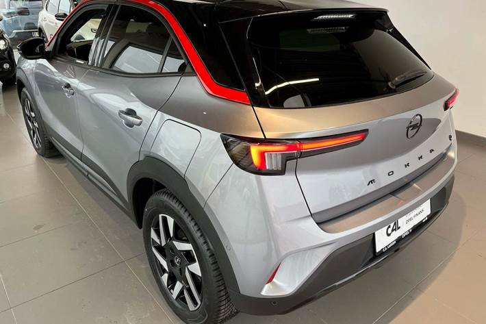 Sølv Opel Mokka-e fra 2023
