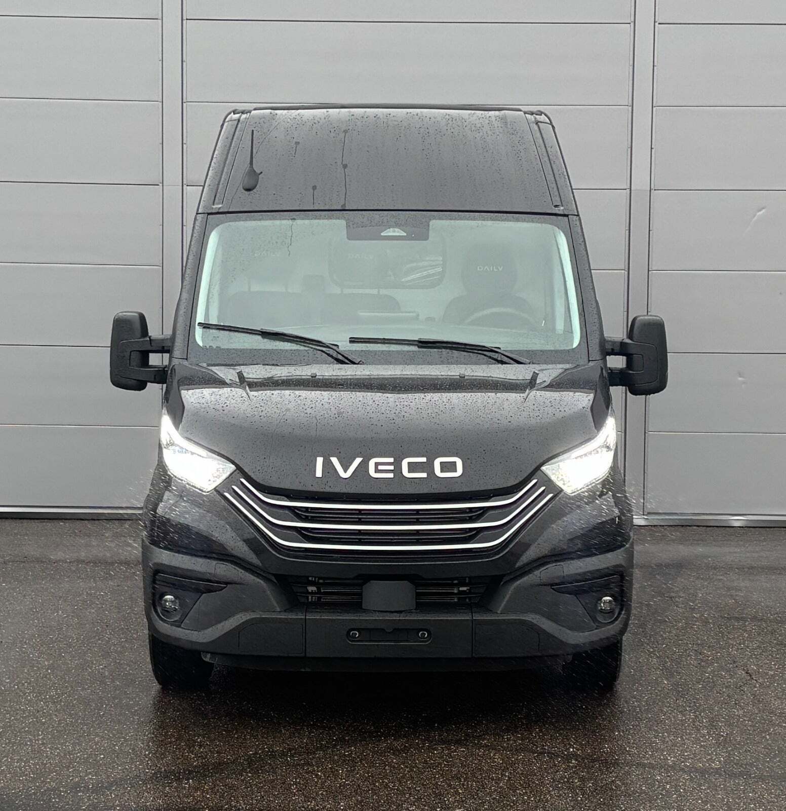 Iveco Daily 3,0 35S18 12m³ Van AG8