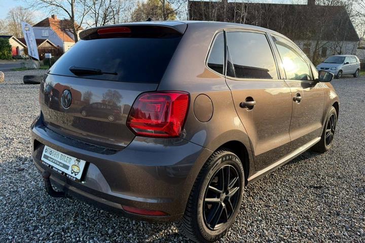Brun VW Polo fra 2015