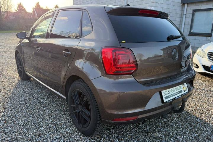 Brun VW Polo fra 2015