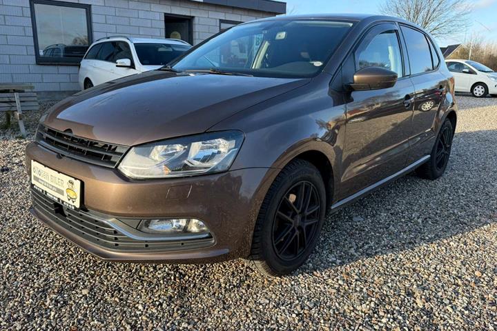 Brun VW Polo fra 2015