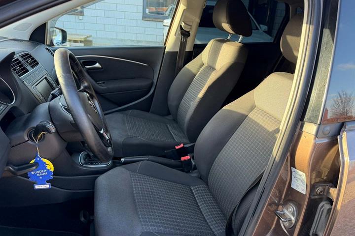 Brun VW Polo fra 2015