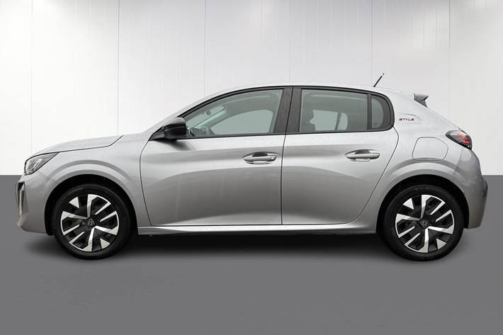 Grå Peugeot e-208 fra 2025