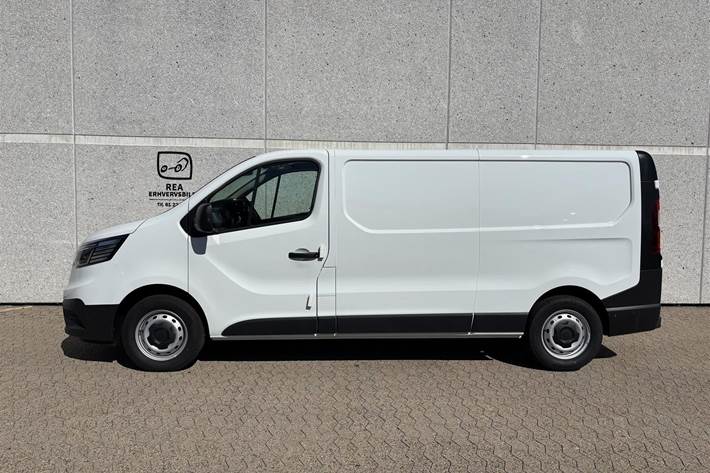 Sort Renault Trafic fra 2025