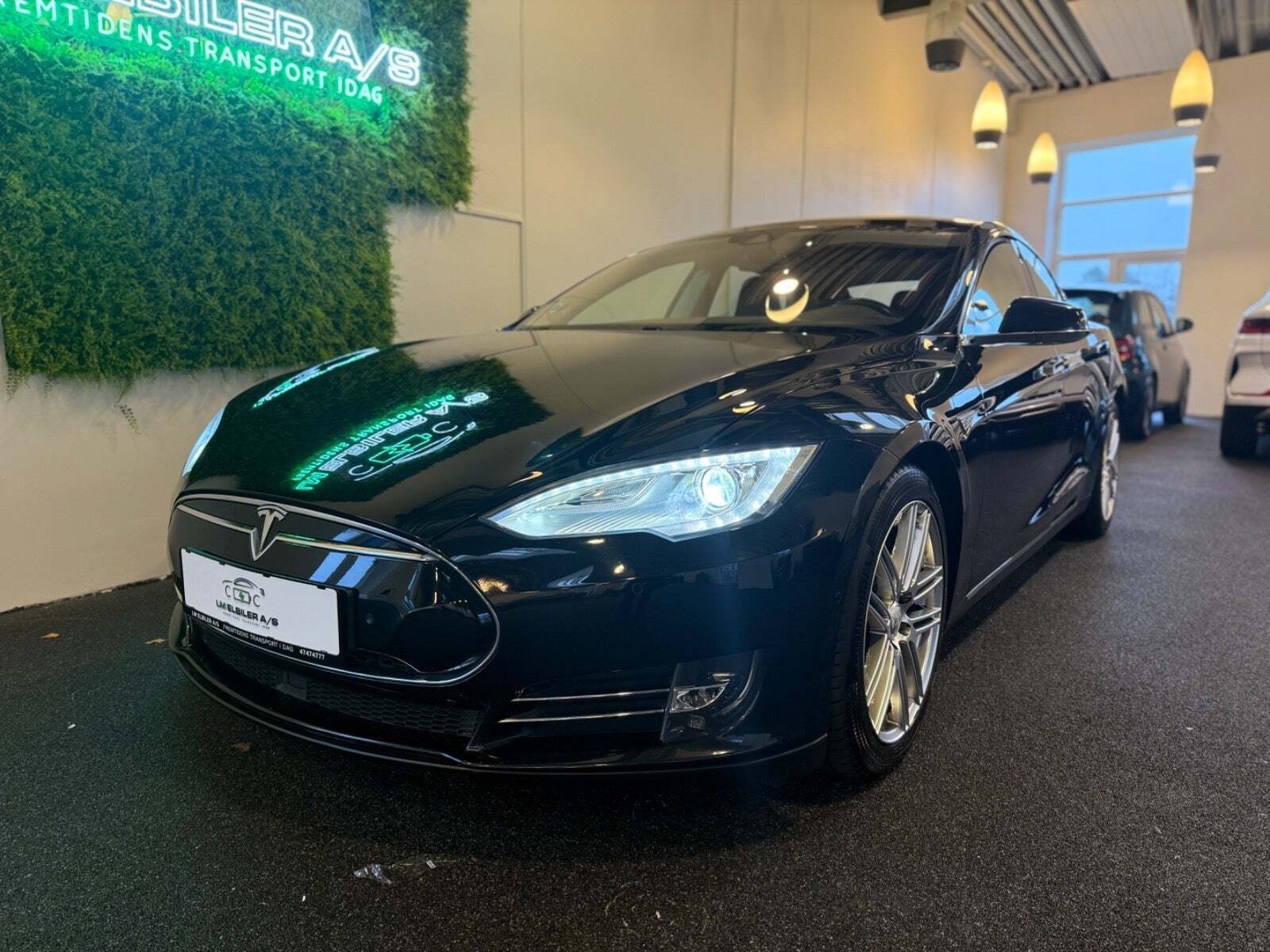 Tesla Model S P85D