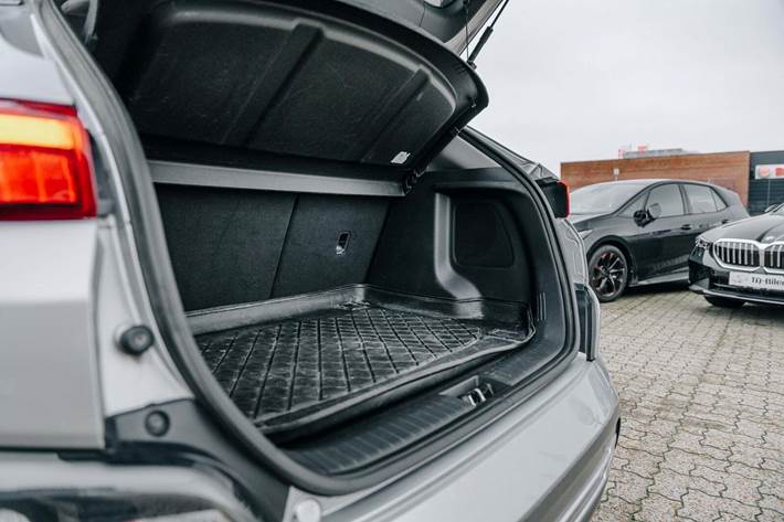 Sølv Hyundai Kona fra 2021