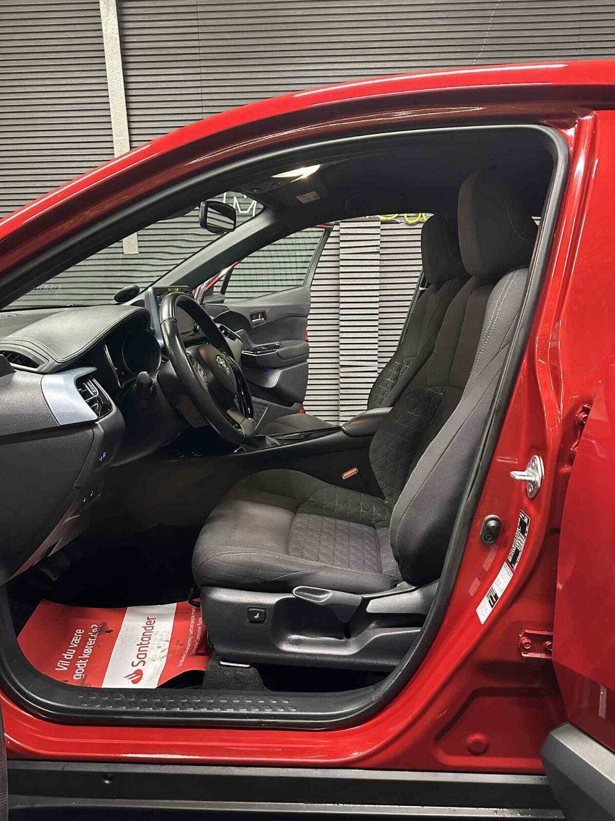 Toyota C-HR 1,8 Hybrid C-LUB Smart CVT