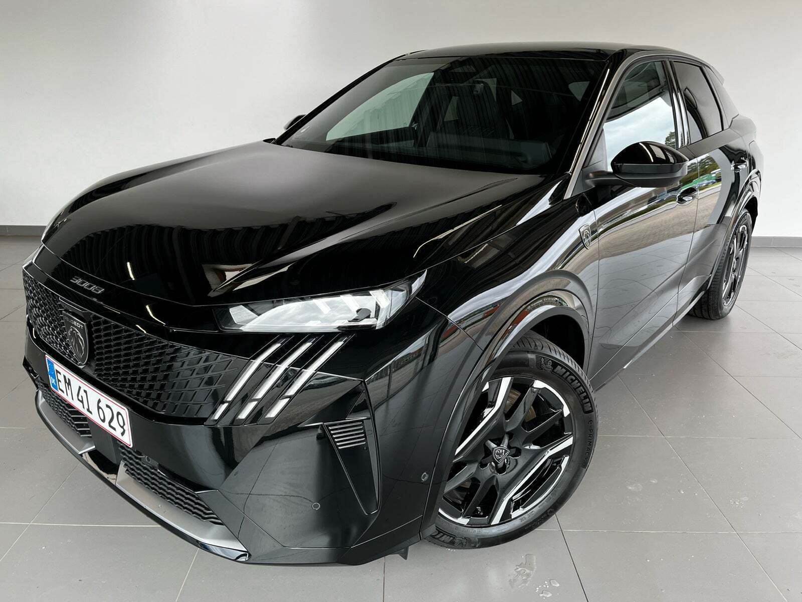 Peugeot e-3008 77 GT Pack