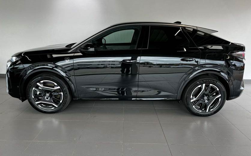 Peugeot e-3008