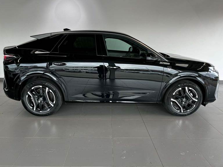 Peugeot e-3008 77 GT Pack