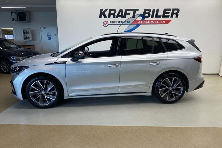 Sølv Skoda Enyaq fra 2023