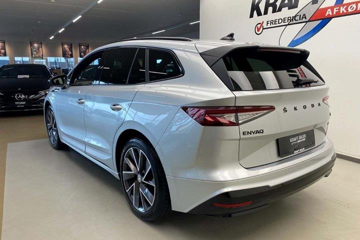 Sølv Skoda Enyaq fra 2023