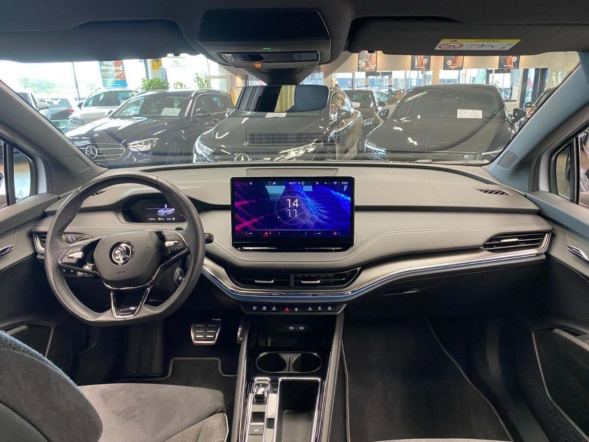 Sølv Skoda Enyaq fra 2023