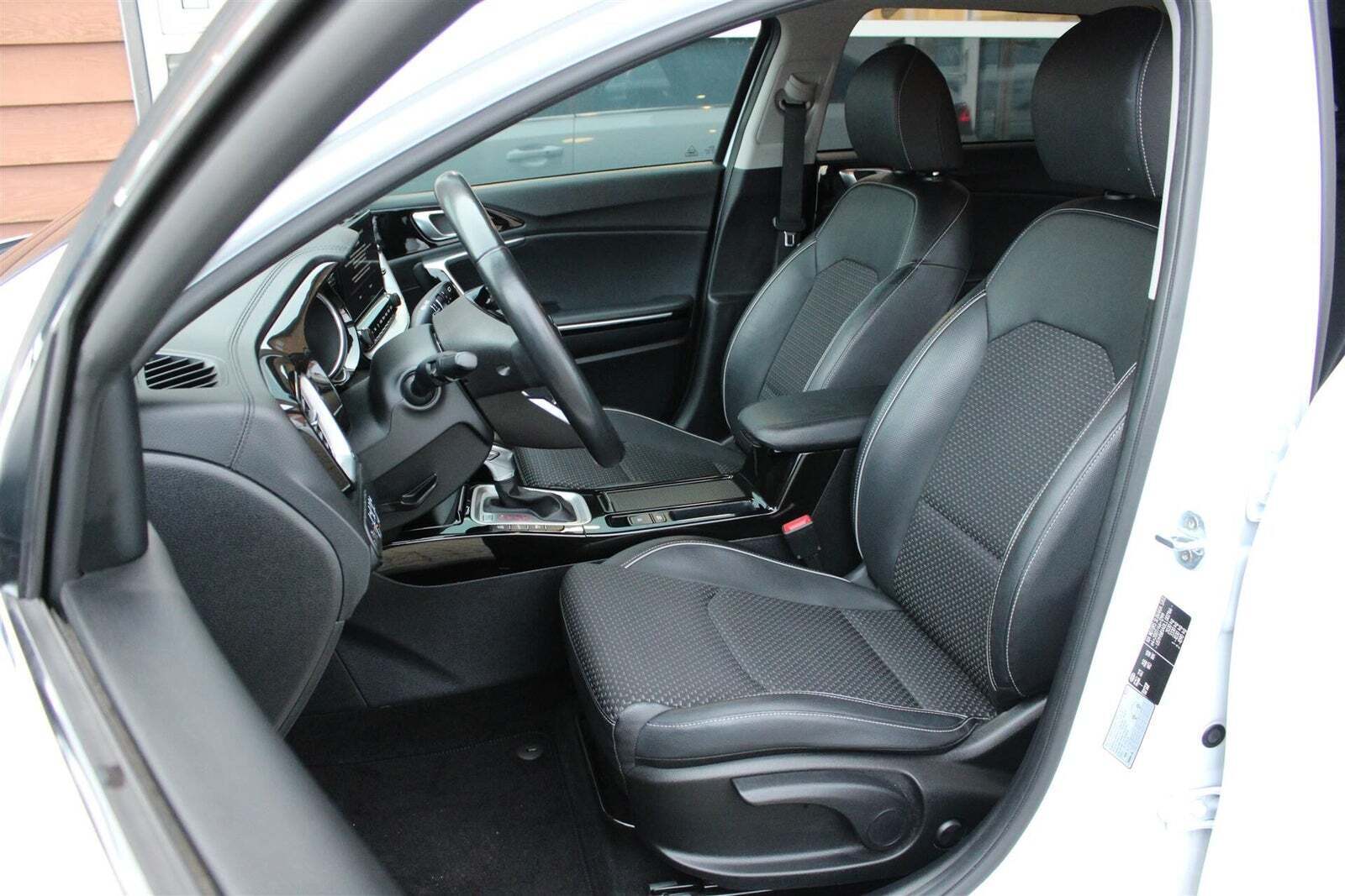 Kia Ceed 1,6 PHEV Upgrade SW DCT