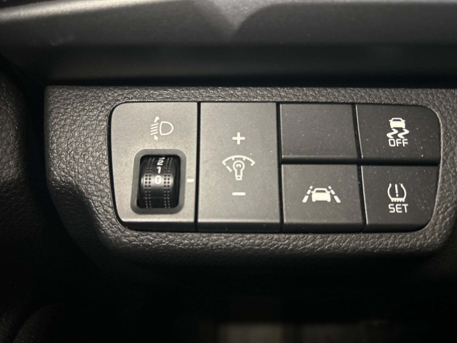 Grå Kia Rio fra 2020