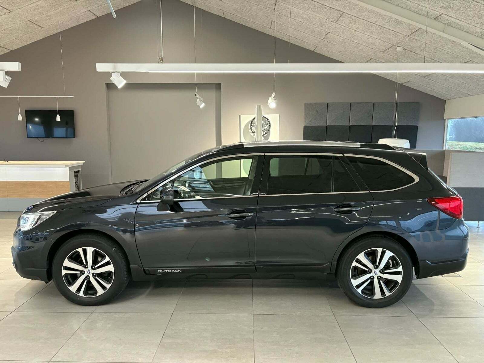 Subaru Outback 2,5 Summit CVT