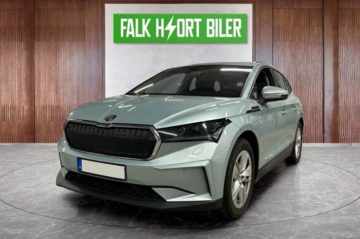 Blå Skoda Enyaq fra 2022 set udefra