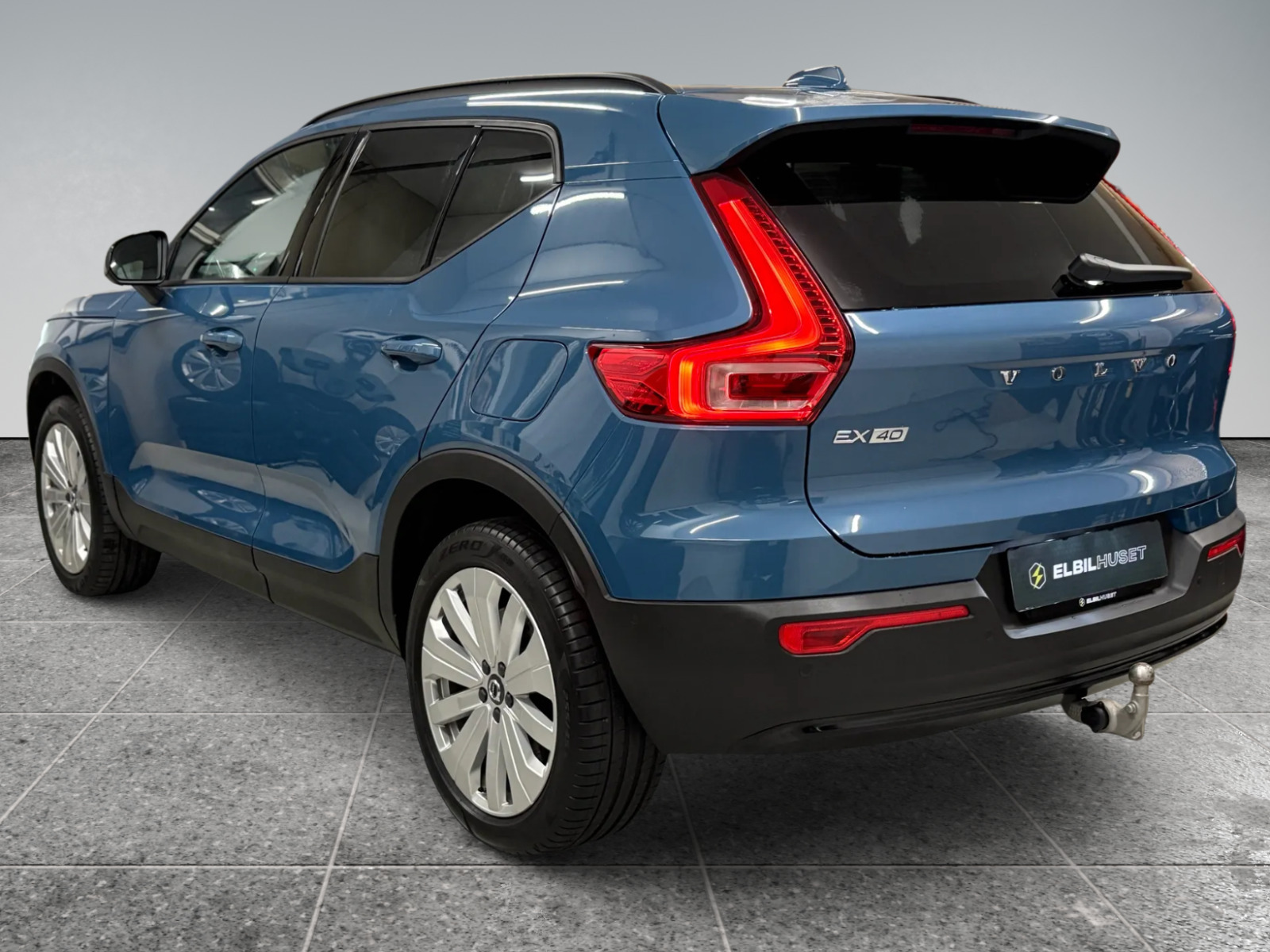 Volvo EX40 Extended Range Core